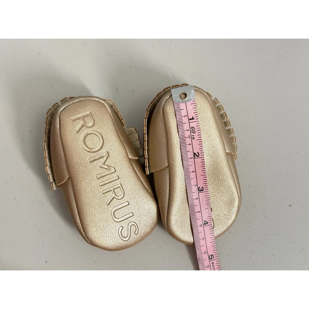 New Romirus Baby Girls Rose Gold Fringe Soft Sole Moccasins‎ Shoes 1 0-6 Months